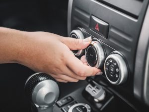 uso del aire acondicionado en el coche