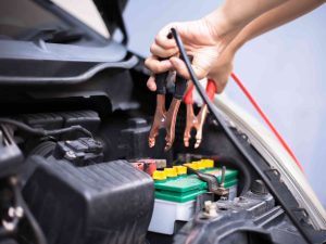 cuanto dura la bateria de un coche