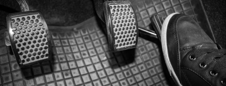 ¿Cada cuanto tiempo hay que cambiar el embrague del coche?