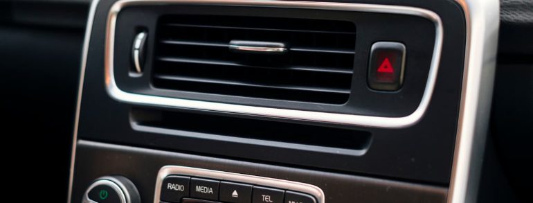 Preparar el aire acondicionado del coche para el verano. ¡Es clave!