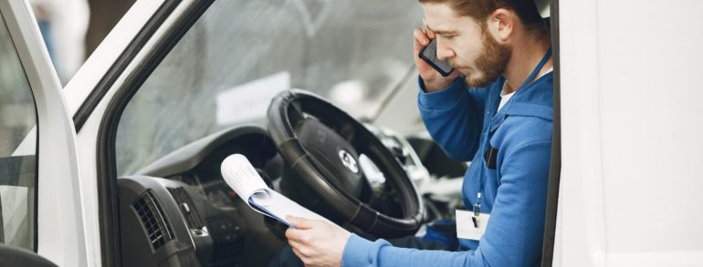 Revisar el vehículo de trabajo en septiembre: ¿Por qué debes hacerlo?